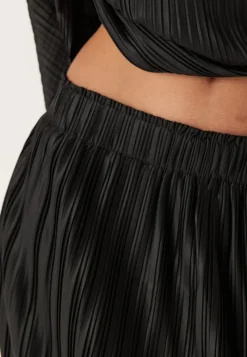 YAS riva Hw Midi Skirt