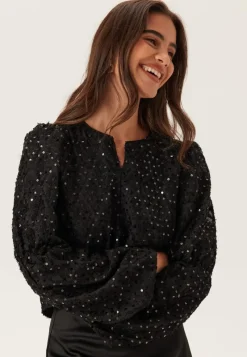 YAS serala Ls Short Top